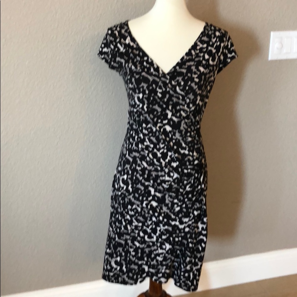 Ann Taylor flattering dress